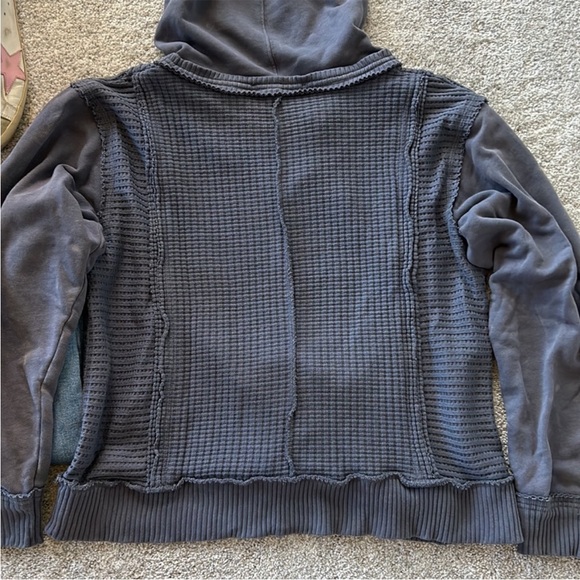 Vintage Havana Relaxed Fit Hoodie - Picture 8 of 9